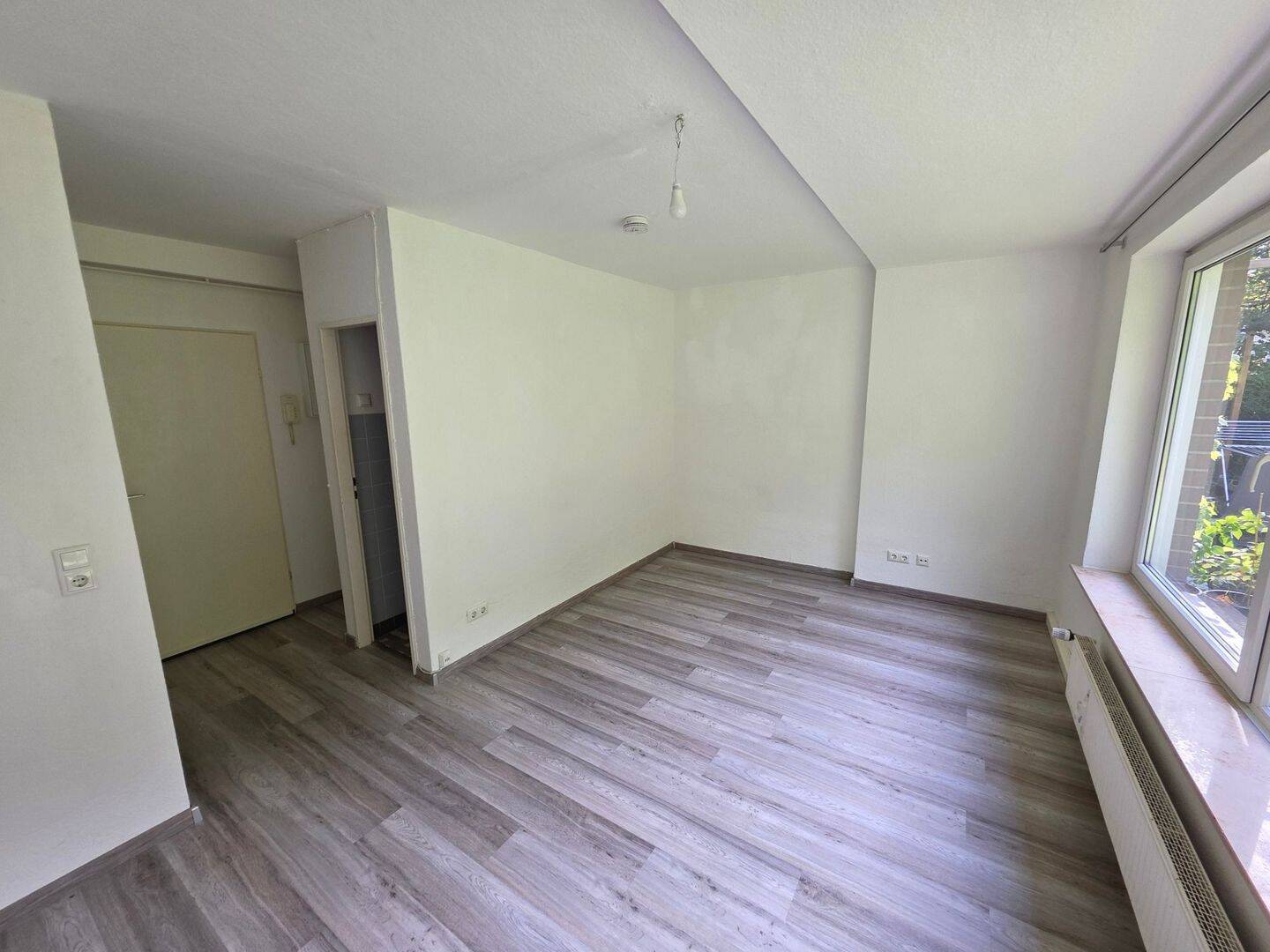 Helle 1 Zi Wohnung mit Blick ins Grüne in St Lorenz Süd – Lübeck – Vorschaubild 4