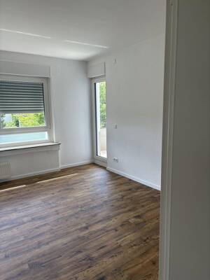 Kernsanierte 3 Zimmerwohnung in Wuppertal Oberbarmen-Nächstebreck – 42279 Wuppertal – Vorschaubild 5