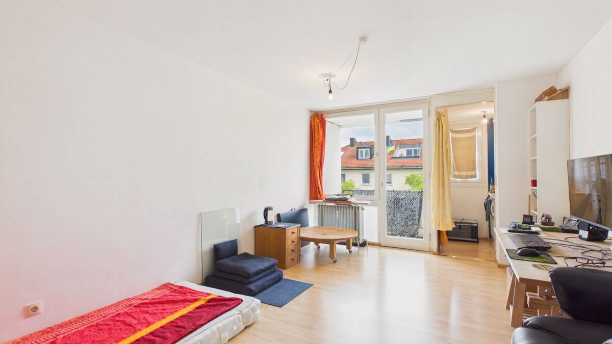 HEGERICH: Charmante 1-Zimmer-Wohnung mit Balkon & TG in Sendling-Westpark – 81373 München – Bild 1 von 9