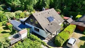 Familienidylle in begehrter Hermsdorfer Wohnlage - Einfamilienhaus mit Wintergarten im Grünen