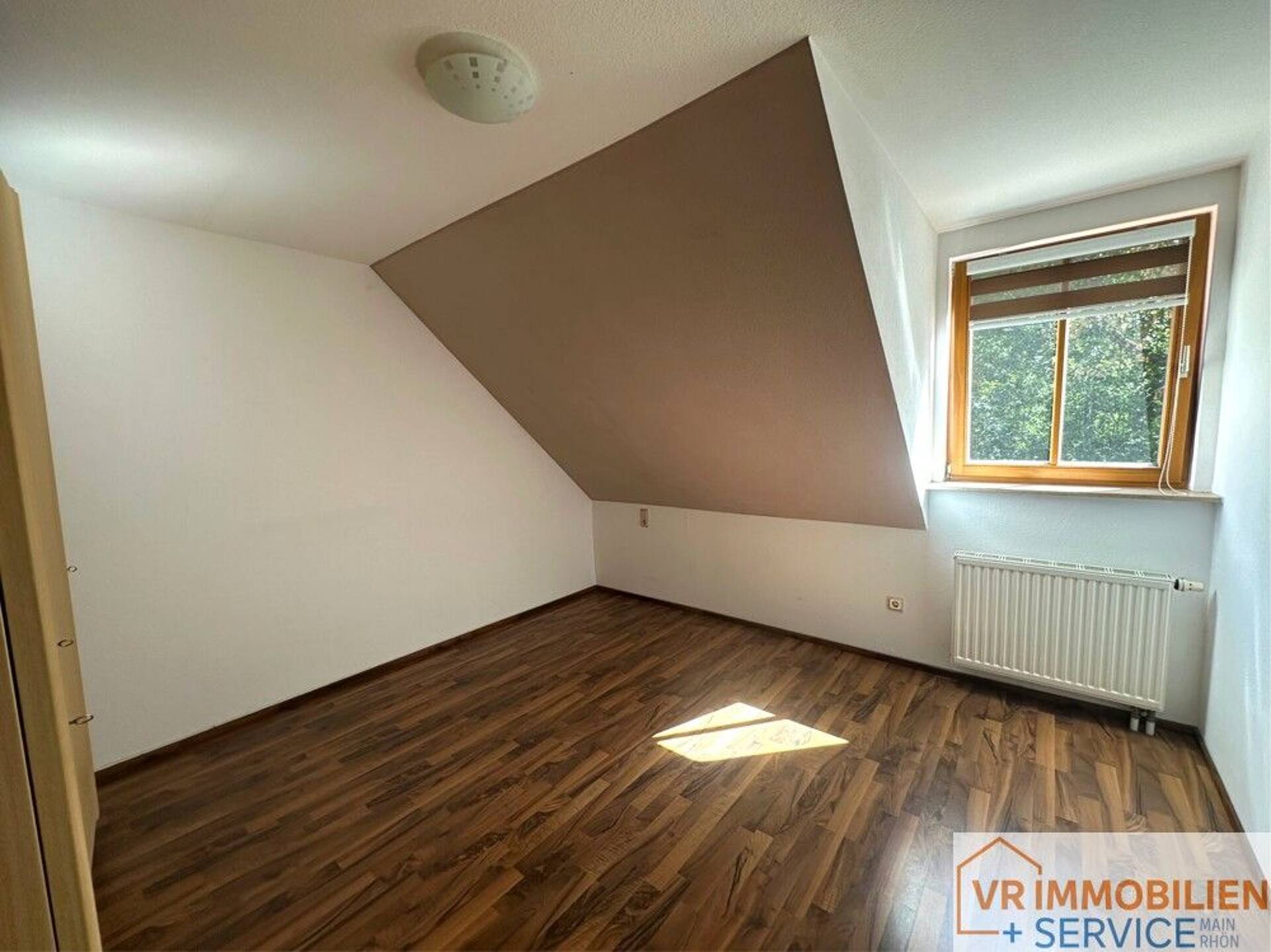 Dachgeschosswohnung in 98617 Meiningen mit 69,97 m² kaufen