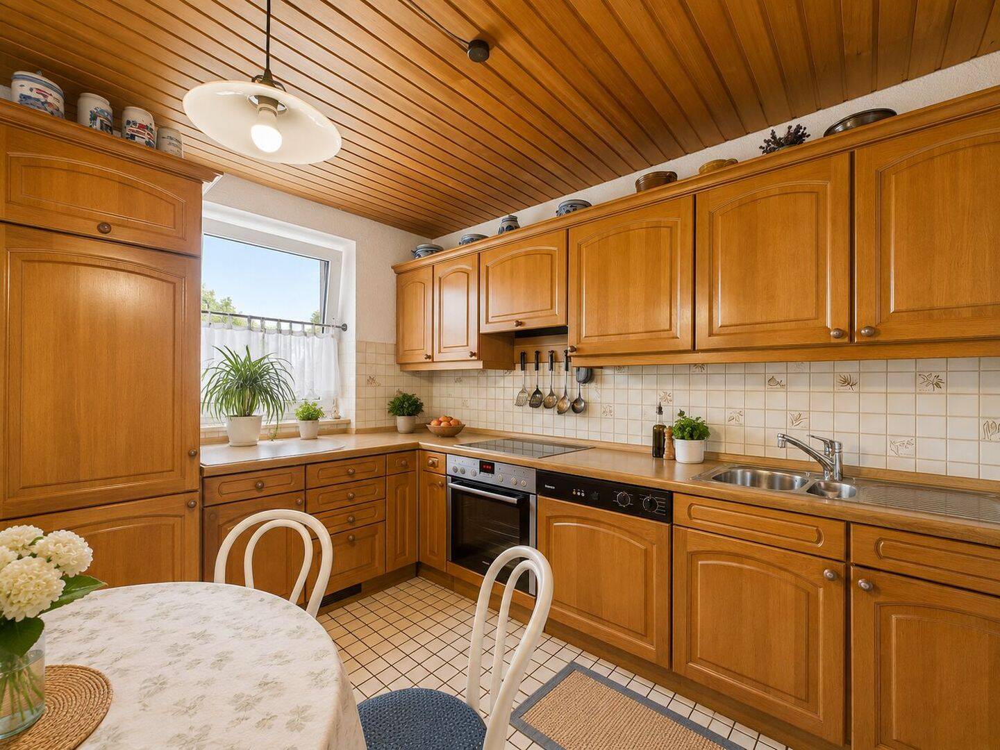 4-Zimmer-Wohnung mit Balkon - ideal für Eigennutzer und Kapitalanleger – München – Vorschaubild 3
