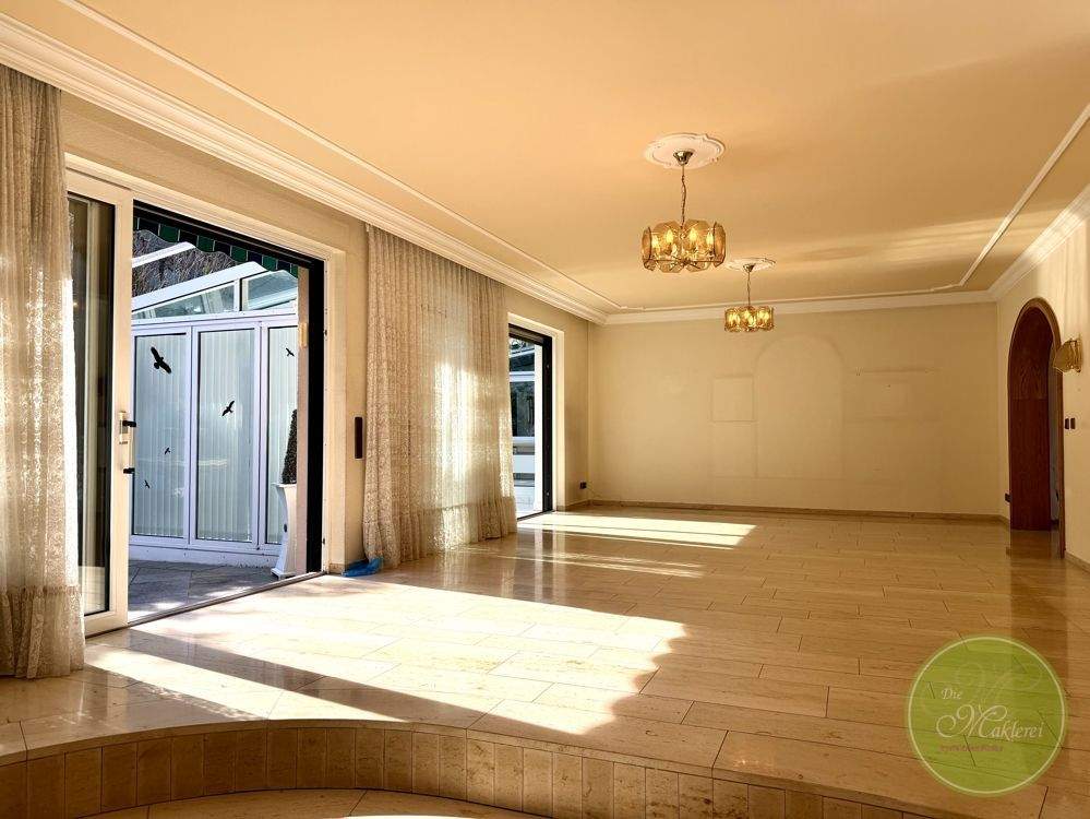 ** IHR Traum vom Eigenheim ** 7 Zimmer ** traumhafter Garten ** Schwimmteich ** Solar ** 3 Garagen * – Nürnberg – Vorschaubild 8