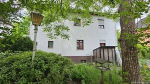 Gut geschnittenes, sanierungsbedürftiges Einfamilienhaus in ruhiger Lage & zusätzlichem Baupotenzial