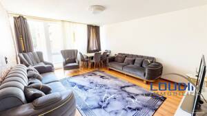 Großzügige 4-Zimmerwohnung mit Balkon.