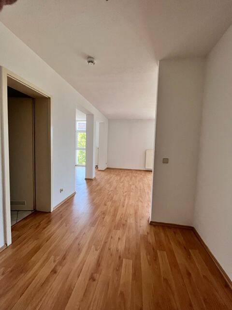 Eine sehr gepflegte 1-Raumwohnung ab sofort zu vermieten – Magdeburg – Vorschaubild 2