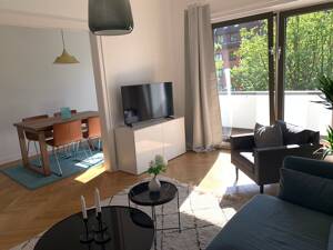 Harvestehude - Stilvoll möblierte helle 2,5 Zimmer Wohnung mit zwei Balkonen in der Parkallee – 20144 Hamburg – Vorschaubild 3