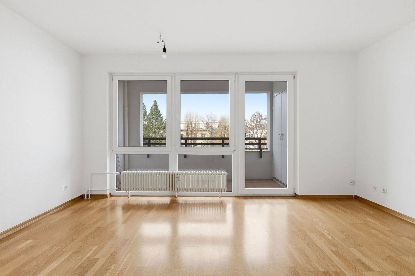 Freie und gut geschnittene 2-Zimmer in Wilmersdorf - ganz nah zum Olivaer Platz – Berlin – Vorschaubild 3