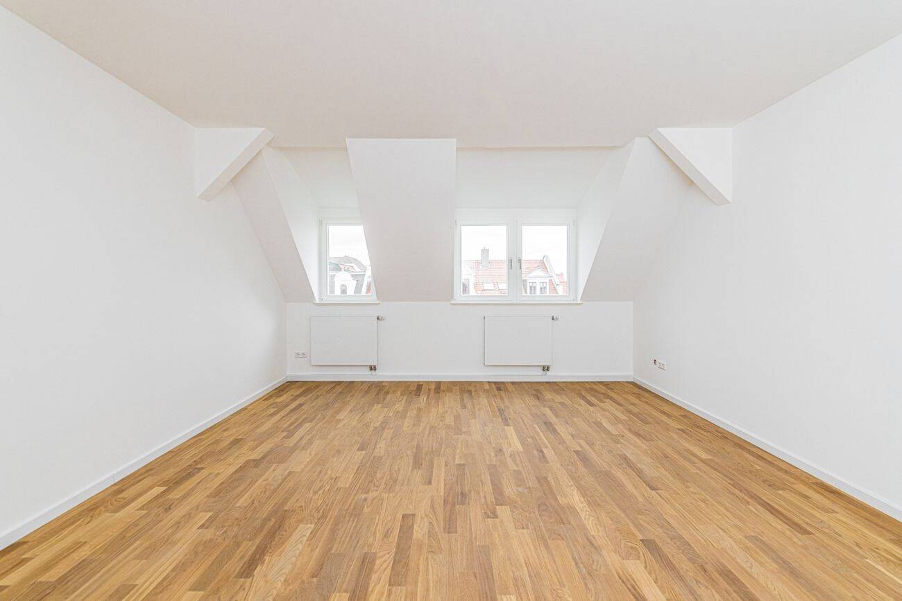 EINZUG AB SOFORT MÖGLICH | Gehobene 3-Raum-Wohnung über den Dächern der Stadt – Leipzig – Vorschaubild 2