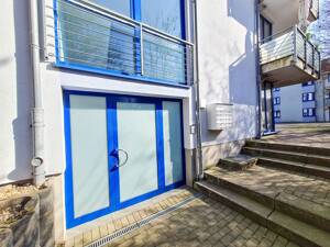 Helle Zimmer, 2 Balkone, EBK, neue Fenster & Stellplatz – 39120 Magdeburg – Vorschaubild 3