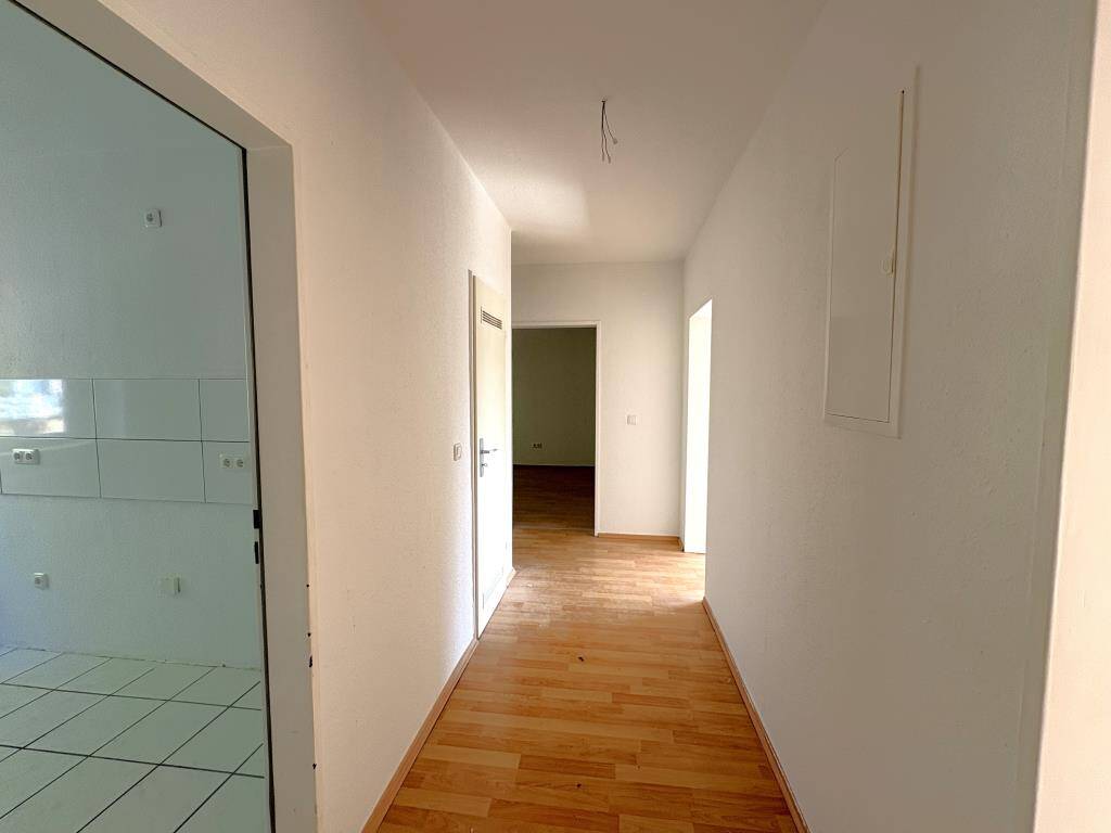 Gemütliche 3-Zimmer-Wohnung mit Balkon in Surheide – Bremerhaven – Vorschaubild 2