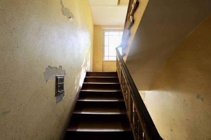 GROSSZÜGIGER SCHNITT MIT BALKON - ALTBAUCHARAKTER MIT DIELEN - ZUR ZEIT VERMIETET – Berlin – Vorschaubild 7