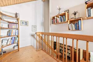 Stadtnah und direkt am Park! Familienheim mit spannender Architektur, 7 Zimmern und Garten – 93051 Regensburg – Vorschaubild 9