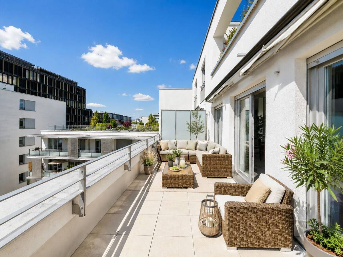 Neuhausen: Exklusive Dachterrassenwohnung im Arnulfpark – 80636 München – Bild 1 von 9