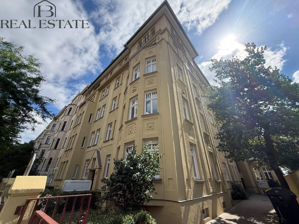 3 Raum - Top Lage mit Küche in der Hegelstraße – 39104 Magdeburg – Bild 1 von 9