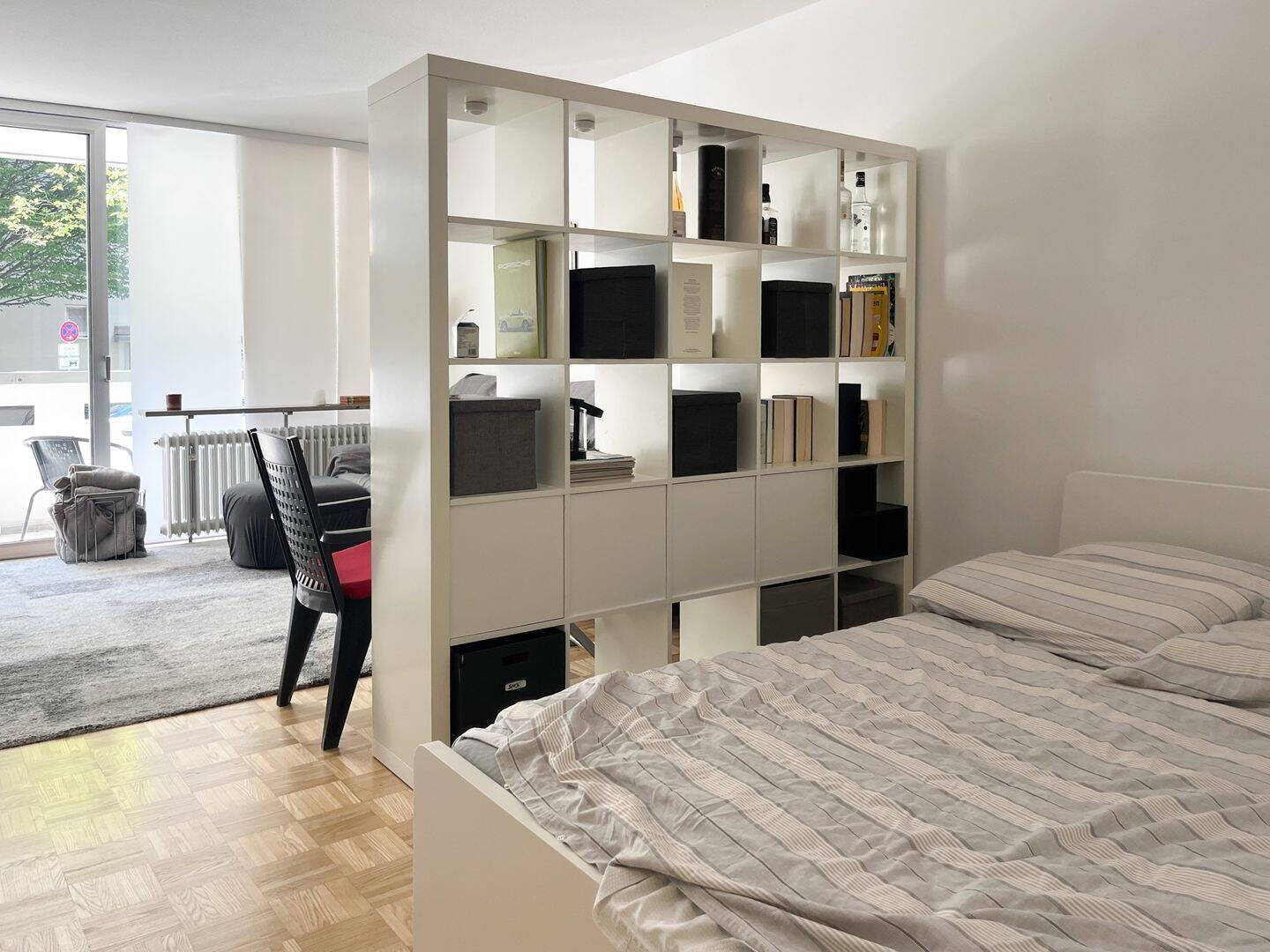 Gepflegte 1-Zimmer-Wohnung mit Teilmöblierung in begehrter Lage – München – Vorschaubild 2