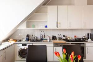 Traumhafte City-Dachgeschoßwohnung mit Aufzug unweit Lietzensee – 10627 Berlin – Vorschaubild 3