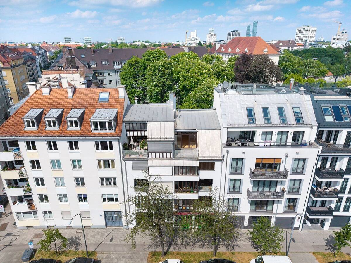 Schöne Dachterrassen-Maisonette zwischen Bonner Platz und Münchner Freiheit – 80803 München – Bild 1 von 9