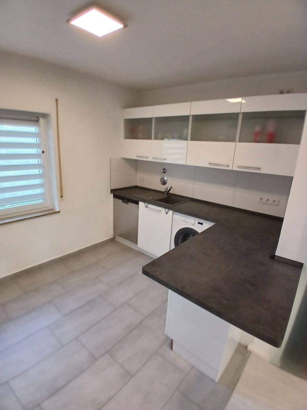 Schöne, neu renovierte und ruhige 3 Z. Wohnung in Nbg.-Langwasser zu vermieten. – Nürnberg – Vorschaubild 8