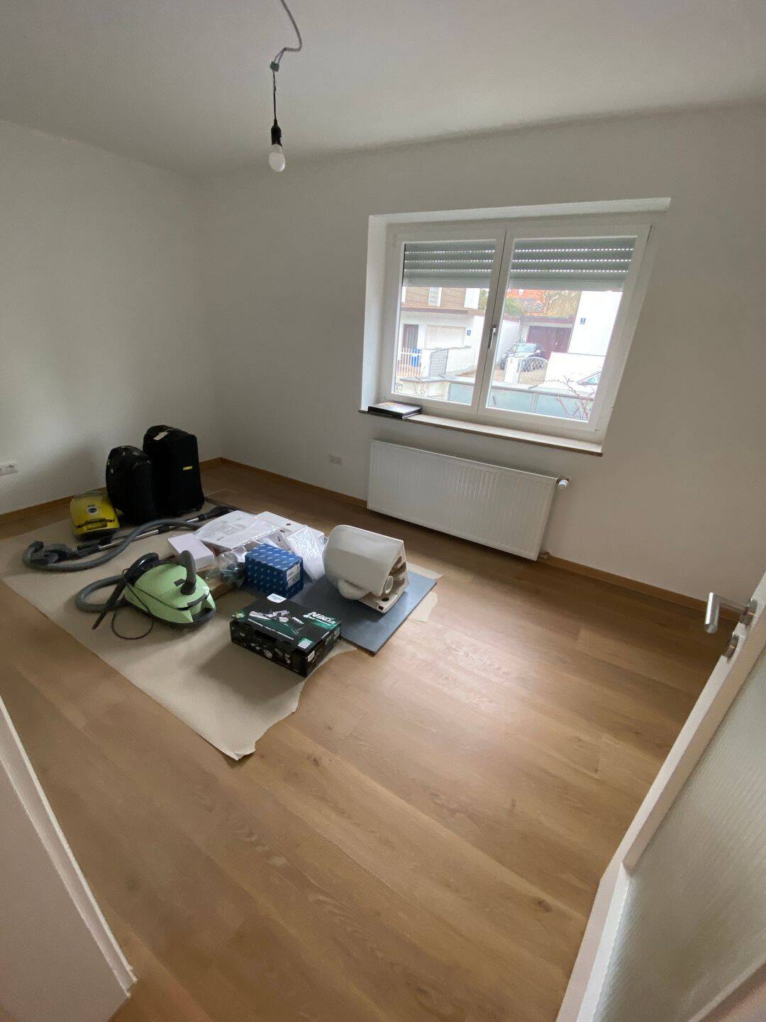 Charmante hochwertig neu renovierte 4 Zimmerwohnung mit großzügiger Terrasse – München – Vorschaubild 4