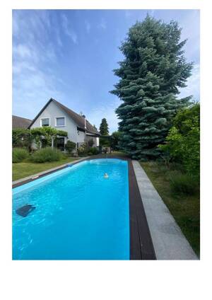 Gemütliches Einfamilienhaus / Haus mit großem Pool und mediterraner Gartenlandschaft von Privat – 12309 Berlin – Vorschaubild 1
