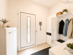 Grosszügige 6-Zimmer-Souterrainwohnung mit Gartenanteil und Wohnkomfort auf zwei Ebenen – 85055 Ingolstadt – Vorschaubild 3