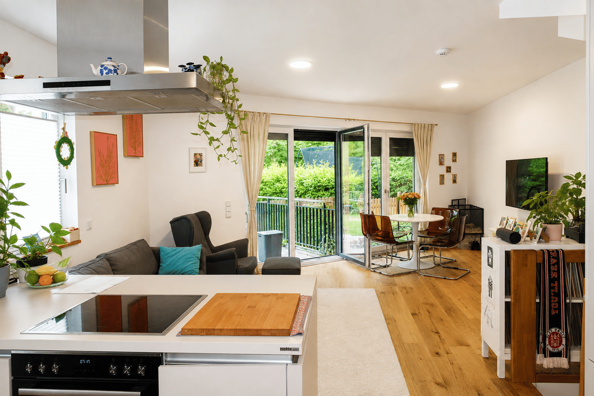 Helle 3-Zimmer-Wohnung mit Garten und Terrasse – 22359 Hamburg – Bild 1 von 9