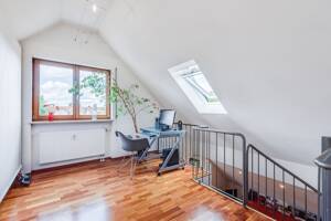 Idyllische 2,5-Zimmer-Galeriewohnung direkt an der Würm – ruhig, hell & besonders – 80999 München – Vorschaubild 7