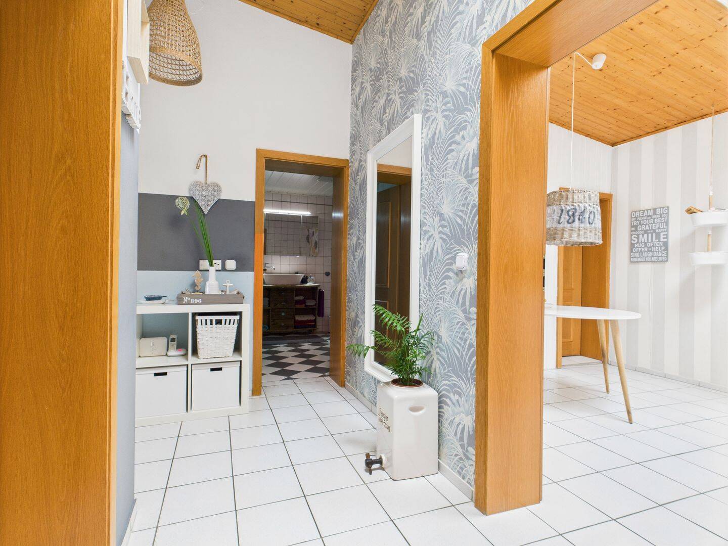 Charmantes Einfamilienhaus mit Einliegerwohnung und gepflegtem Garten in ruhiger Lage von Ehringshausen-Dillheim – Ehringshausen – Vorschaubild 4