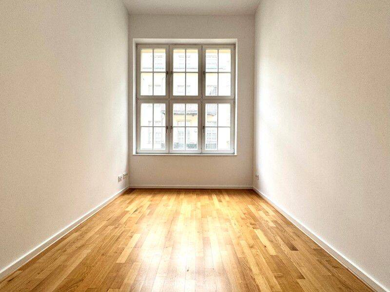 Ansprechende 5-Zimmer-Wohnung mit EBK, Balkon und 2 Bädern – Leipzig – Vorschaubild 4