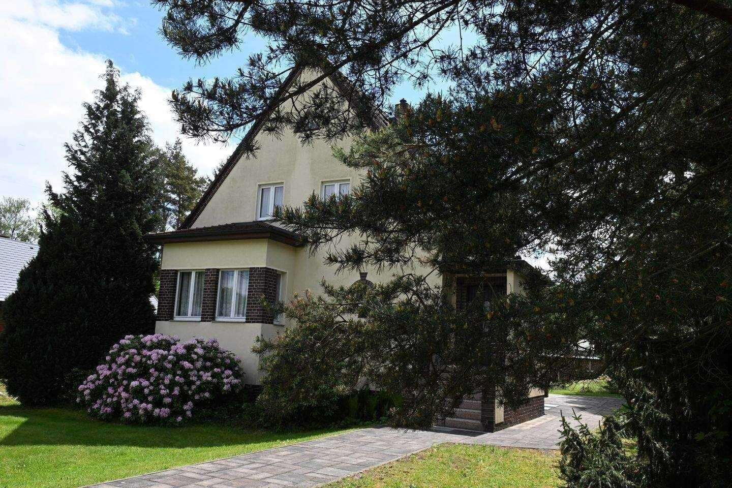 Haus in Leipzig - Althen in ruhiger Lage mit großem Grundstück - frei