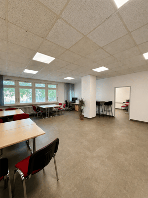 Renditeobjekt mit Umwandlungspotenzial in Wohnraum+10 Pkw-Stellpl. in zentraler Lage! – 74072 Heilbronn – Vorschaubild 4