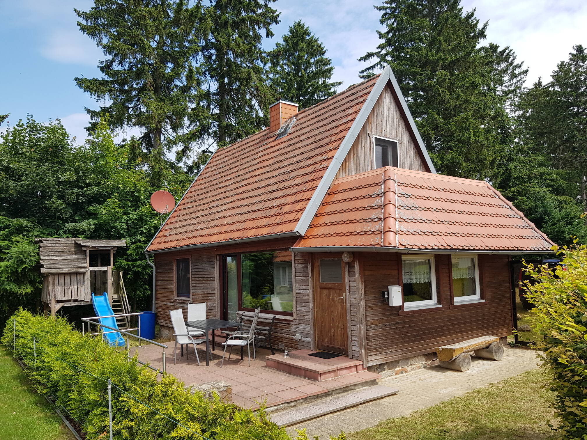 Ferienhaus in Alt Schwerin (Eigentumsland)mit traumhaftem Seeblick am Plauer See-provisionsfrei von Privat – Alt Schwerin – Bild 1 von 9