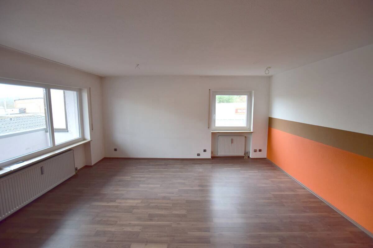 4-Familienhaus und Bankgebäude, aufgeteilt nach WEG, Garagen, Stellplätze,... – Nürnberg – Vorschaubild 8