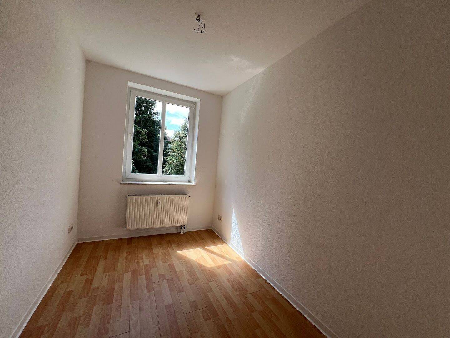 Kleine bezahlbare 2,5-Zimmer-Wohnung – Chemnitz – Vorschaubild 9