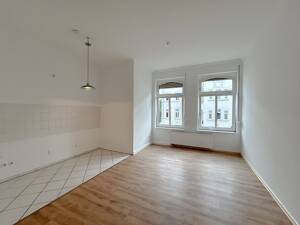 Frisch renovierte Altbauwohnung mit Balkon in der Brühlervorstadt – 99084 Erfurt – Vorschaubild 2
