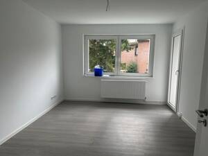 Helle 2-Zimmer-Wohnung im Erdgeschoss