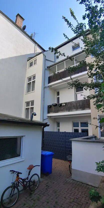 MFH mit 11 Einheiten in Leverkusen Opladen mit möglicher Ausbaureserve - 3,35% AFA Top Zustand! – Leverkusen – Vorschaubild 2