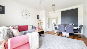 4-Zimmer-Wohnung mit Terrasse und Tiefgaragenstellplatz in Dresden-Pieschen