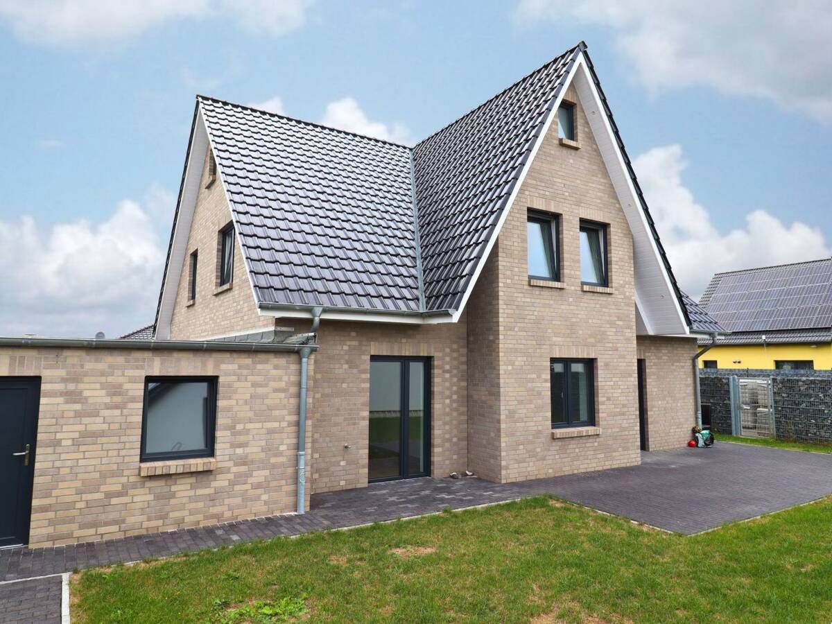 Ringelheim: Einziehen und wohlfühlen! Lichtdurchfluteter Neubau (ca. 2020) mit Garage – 38259 Salzgitter – Bild 1 von 9