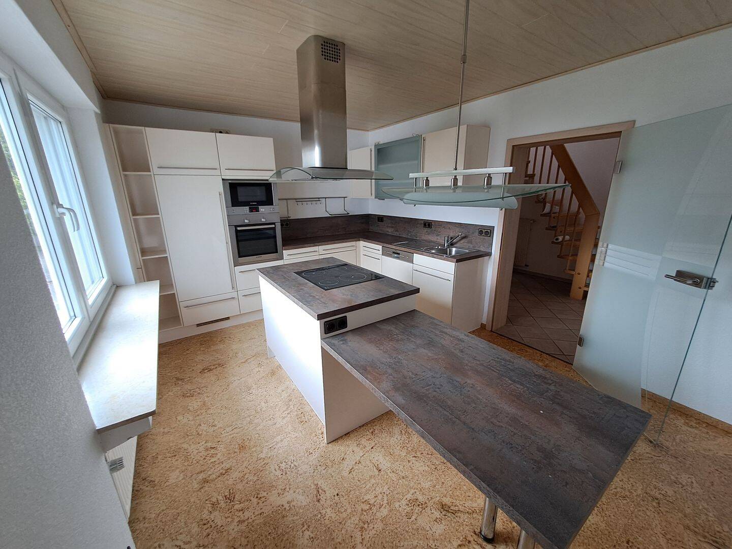 Zentral gelegene gepflegte geräumige Wohnung