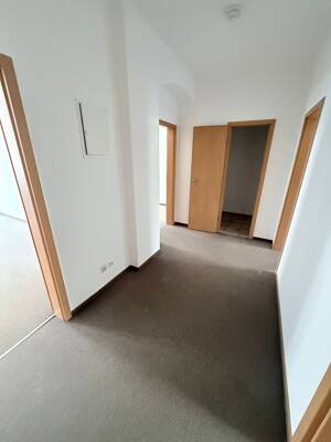 Tolle 3-Raum-Wohnung im Erdgeschoss mit Balkon – 2826 Görlitz – Vorschaubild 1