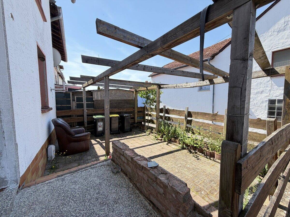 Einfamilienhaus mit Ausbaupotenzial- ideal für Handwerker und Eigennutzer – Losheim am See – Vorschaubild 8