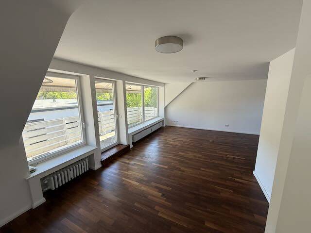 Wuppertal | DG-Wohnung | ca. 150 m² | KDB Gäste-WC 4 Z | Balkon