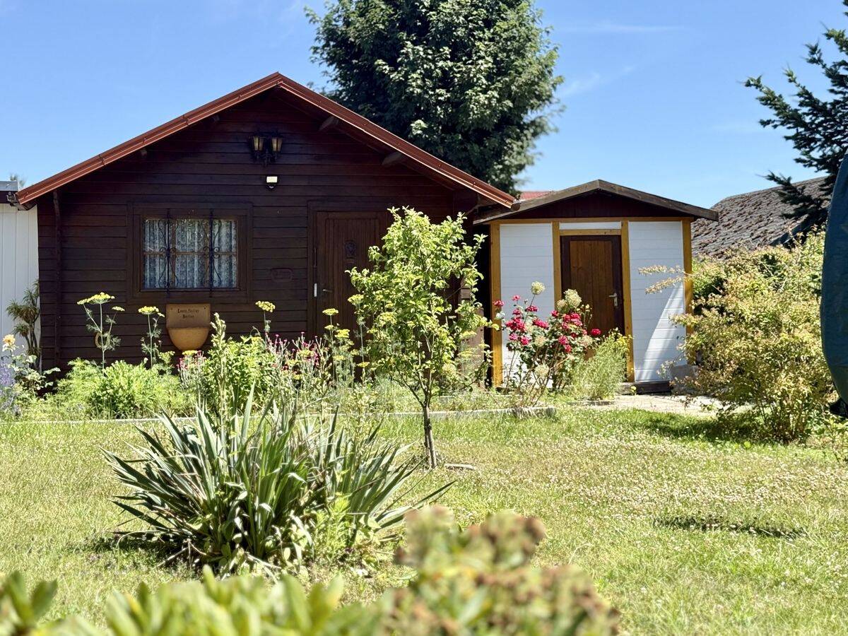 PROVISIONSFREI | Blockbohlenhaus auf über 1.000 qm: ebenerdiger Bungalow mit Garage und Gartenhaus – Bernau – Vorschaubild 9