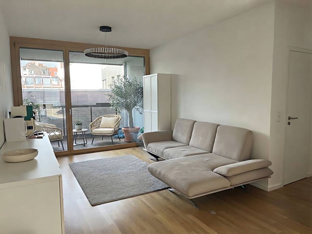 3-Zimmer-Wohnung in Frankfurt-Sachsenhausen mit Nolte-Einbauküche und Siemens-Elektrogeräten – 60594 Frankfurt am Main – Bild 1 von 7