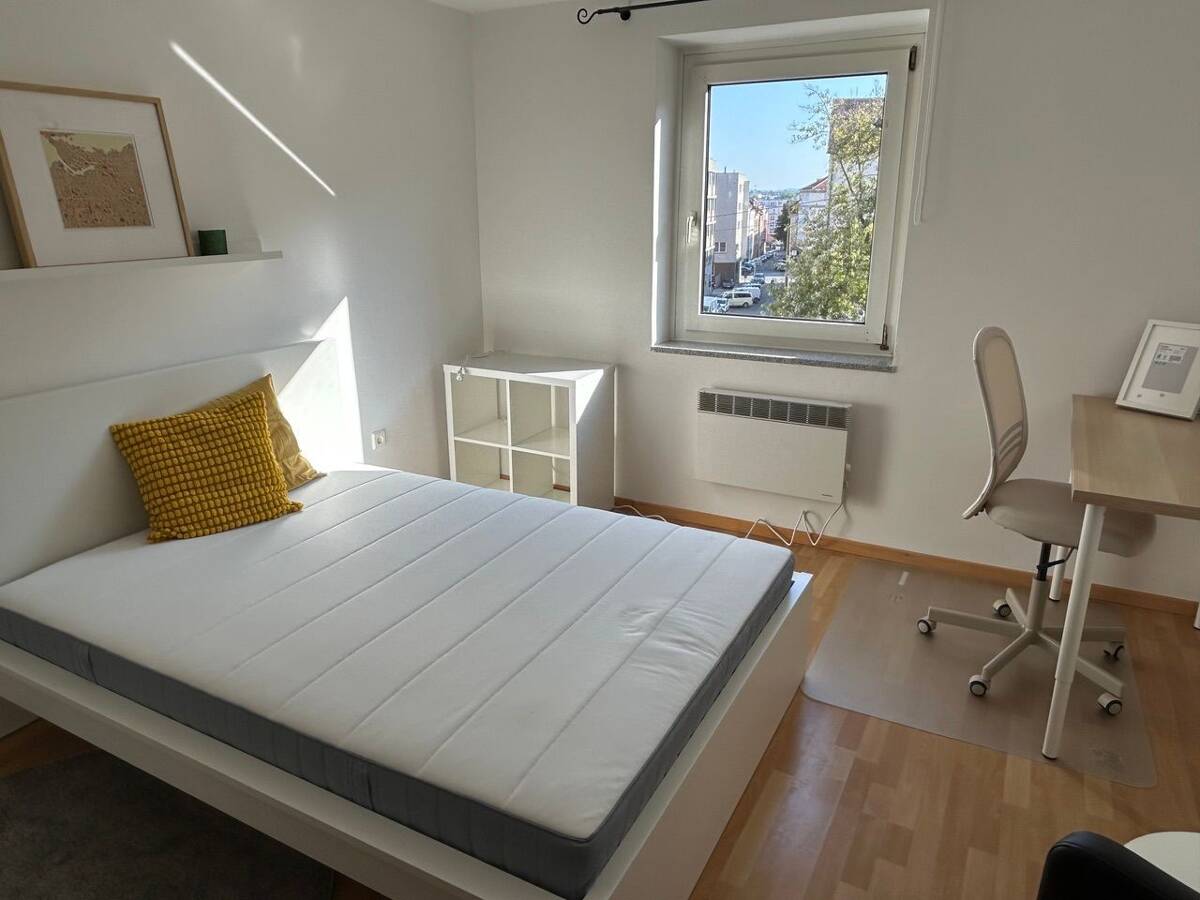 Helles WG-Zimmer in Nürnberg, Rathenauplatz, WiSo – 90489 Nürnberg – Bild 1 von 5