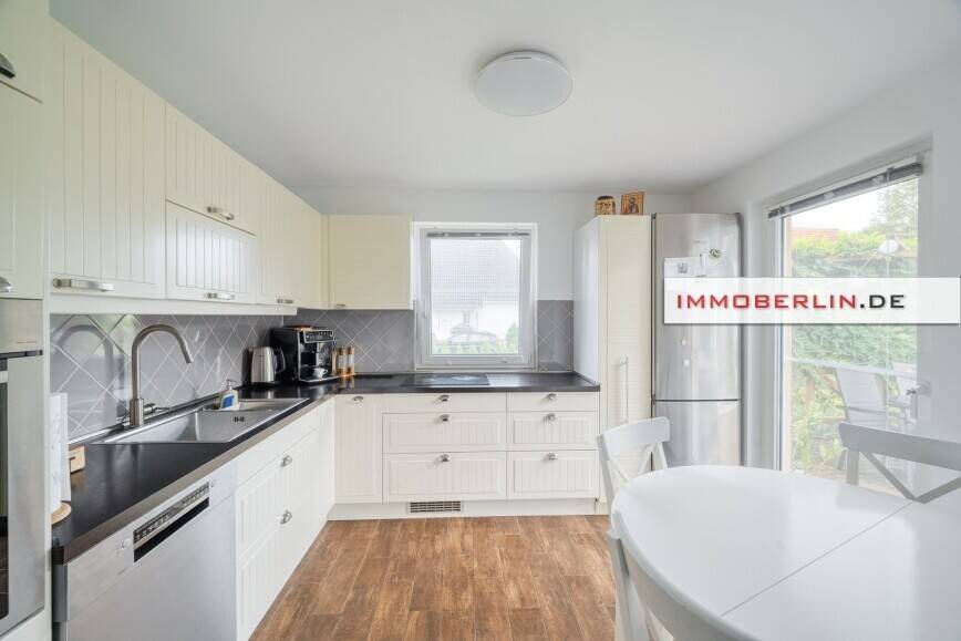 IMMOBERLIN.DE - Entzückender Bungalow mit Gartenidylle & Wintergarten im Berliner Speckgürtel – Blankenfelde-Mahlow – Vorschaubild 4