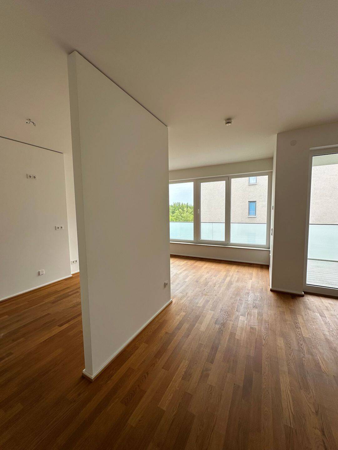 Familienfreundliche 4-Raumwohnung mit Balkon, Gäste-WC und separatem Waschmaschinenraum – Leipzig – Vorschaubild 5