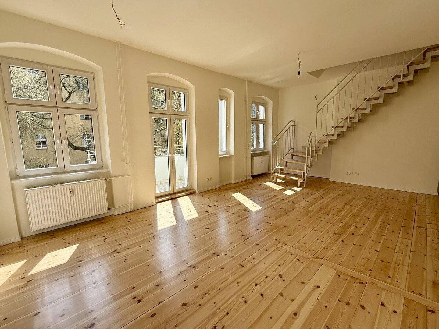 Sonnige Maisonette im Komponistenviertel - 2 Balkone, Südausrichtung & ruhige Lage im Grünen – Berlin – Bild 1 von 9